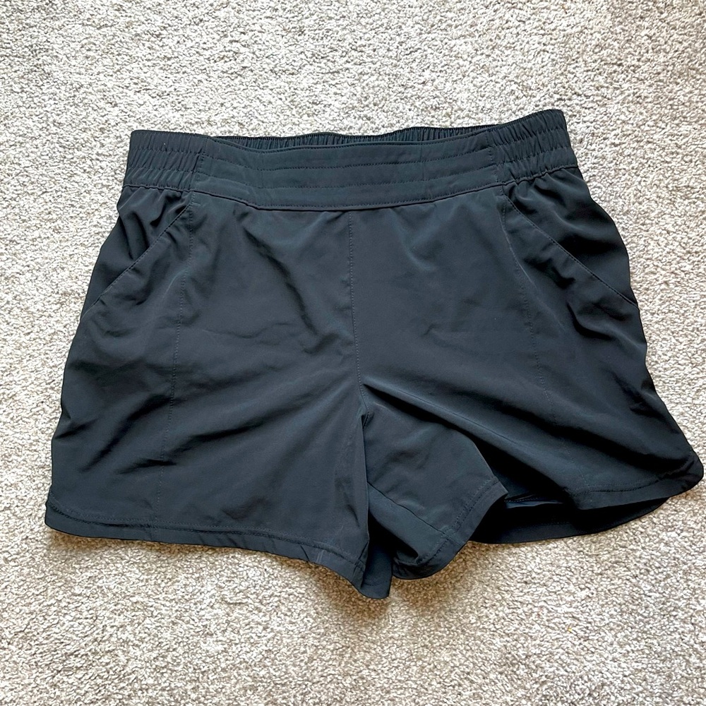 Women's Black Lined Columbia Shorts Size XL